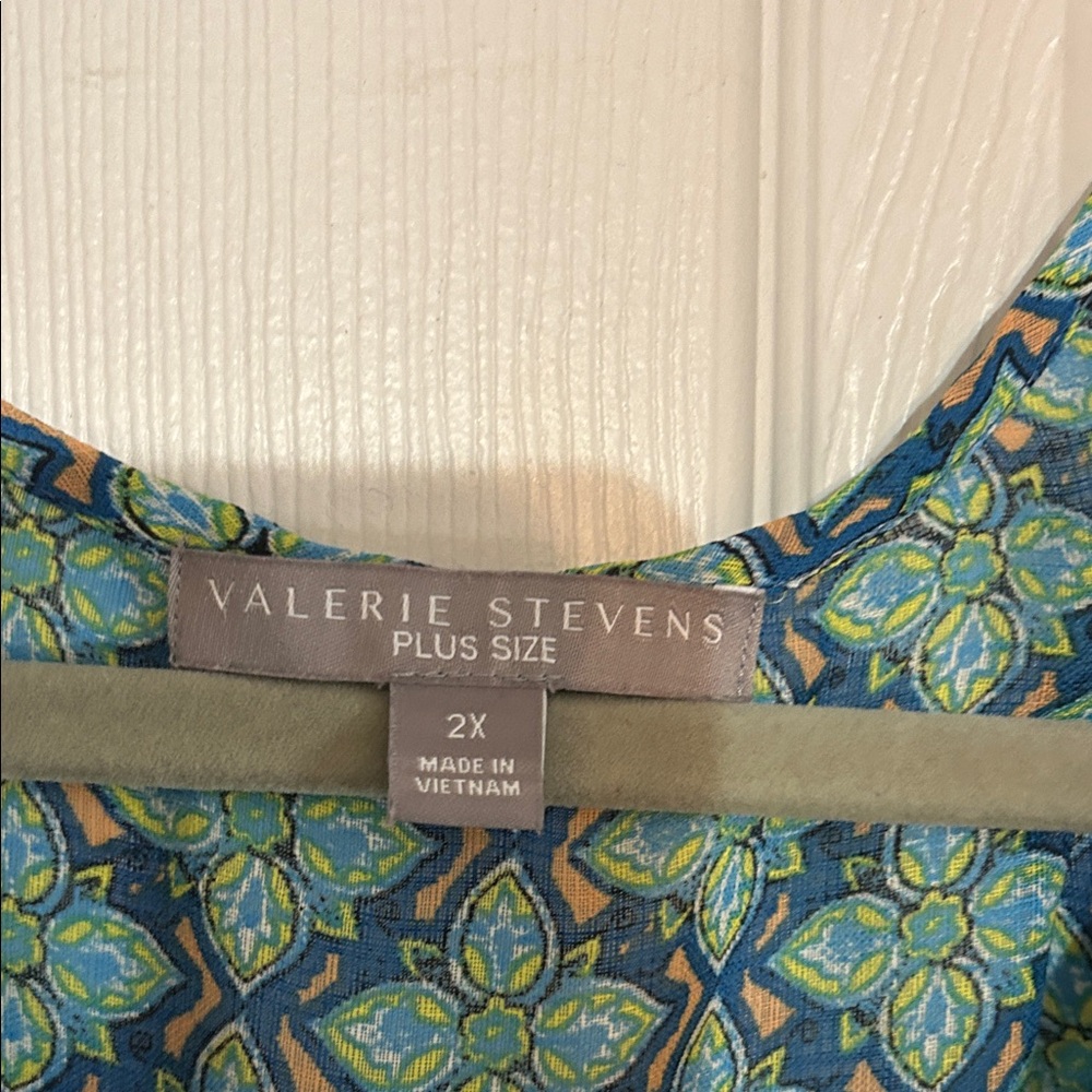 Valerie Stevens Blue and Green Floral Plus Size Top